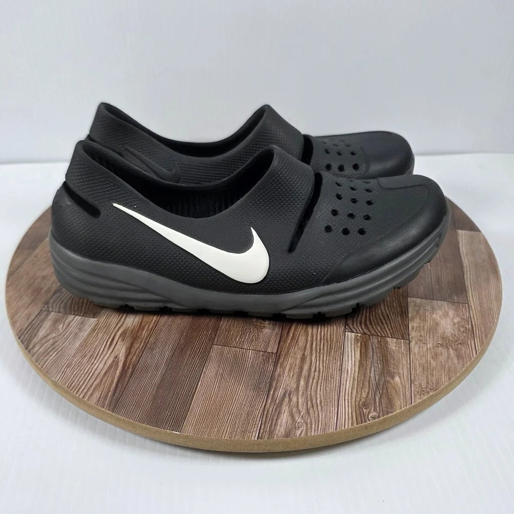 Nike Benassi Solarsoft Water Shoe Slide Sandals M7/W8 Black Walking Beach